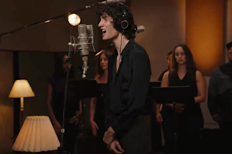 sing and write emotional alternative pop and indie pop songs