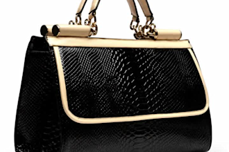 design luxury 3d purse and fashion handbag with realistic rendering