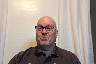 film real man selfie spokesperson video english ugc testimonial video review