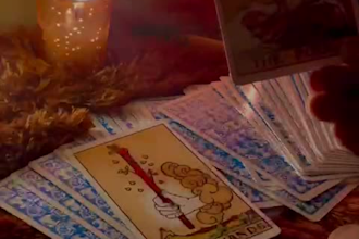 give you an intuitive tarot reading and guidance for  future