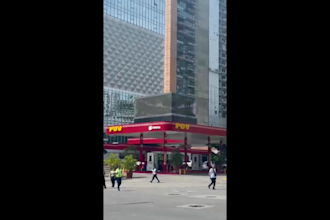 create a stunning 3d anamorphic billboard animation