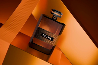 create realistic 3d perfume bottle render 3d perfume model cgi perfume animation