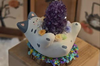 design a personallized pet crystal figurine for good luck and emotional support