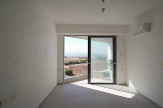 create luxury real estate vi deo voice over home tour video airbnb video