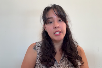 translate and write content in english and spanish