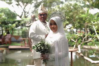 a professional wedding video editor