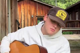 male country singer, country rock, guitar country singer, country pop singer