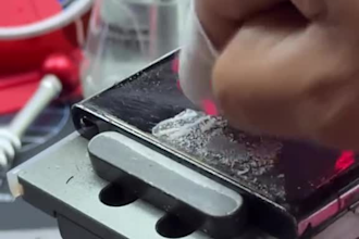 provide professional iphone and smartphone repair service