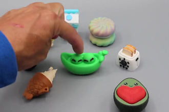 design custom 3d fidget clicker, keychain 3d toy stl 3mf for 3d printing