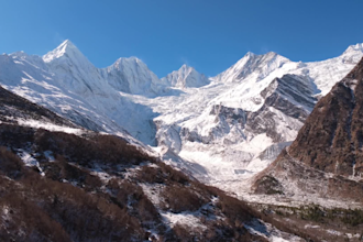 deliver professional drone photography and videography of nature and mountains