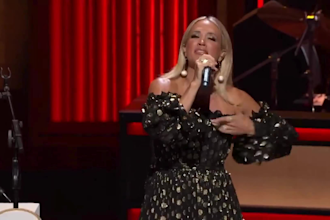sing country pop song country music female pop singer