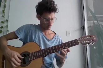 teach you guitar lessons, with solid musical theory foundations