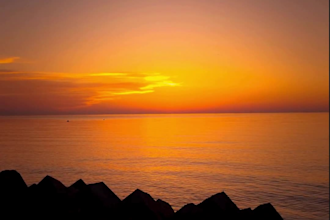 design custom desktop and mobile wallpaper for you