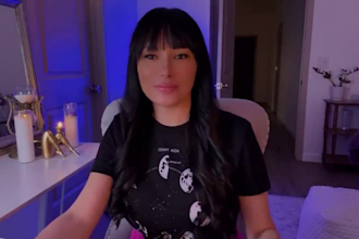 record asian female spokesperson video testimonial ugc ad creator selfie video