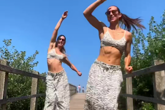 create viral dance choreography, dance video, tiktok dance, twerk dance