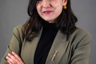 do professional headshot retouching and bulk portrait photo editing