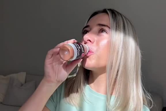 create high converting spokesperson ugc unboxing video ads for wellness products