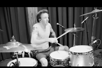 sing a professional pop punk, emo, pop rock, punk rock and alt rock songs