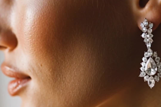 create ultra realistic luxury product video ads for brands