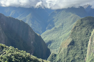 be your travel assistant for sacred valley and create travel itineraries