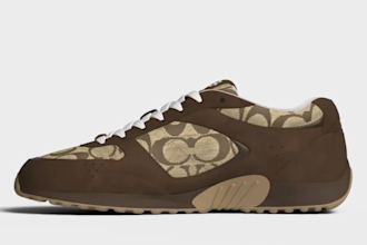 design custom 3d shoes, sneakers, boots and realistic footwear renders