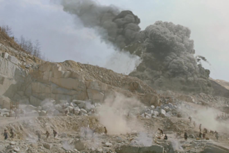 create realistic vfx fire, smoke, explosions, sparks, magic and muzzle flash vfx