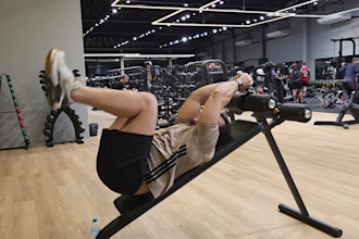 create a customized gym workout plan for muscle building and strength