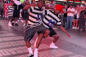 do viral tiktok group dance video, dance challenge, tik tok choreography
