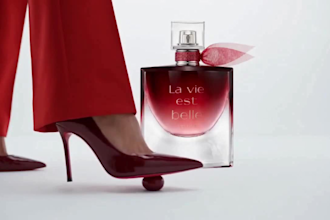 create 3d perfume animation, ai commercial video, luxury product video