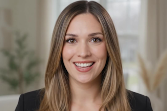professional female spoke person ugc video testimonial video in french