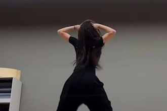 tiktok video dance choreography twerk dance, dance challenge video dance