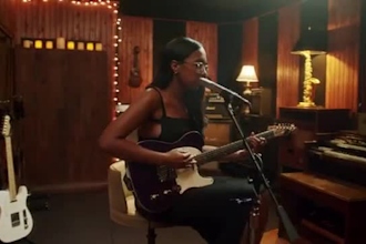 be female vocalist for alternative pop, indie folk and folk pop songs