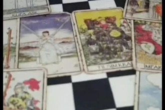 detailed love tarot reading