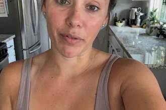 realistic ai avatar video ads ai influencer video dtc ig tiktok higgsfield ai ad