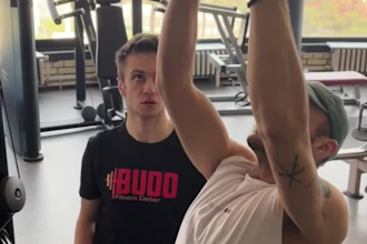 be your online fitness coach and help you reach your goals