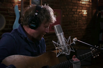 write and create heartfelt acoustic country music songs