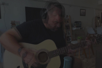 record acustic guitar for you