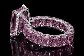 create jewelry design, photorealistic jewelry rendering and jewelry animation