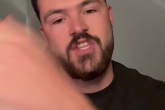design an attractive youtube miniature