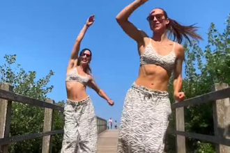 create viral tiktok dance, choreography dance, tiktok  dance, twerk dance
