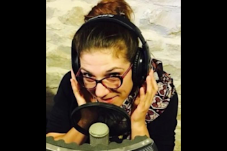 record a soft, natural and soothing french voice over