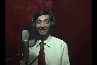 do neutral english voiceovers
