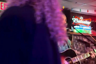 female acoustic country singer, taxes country music, americana vocalist