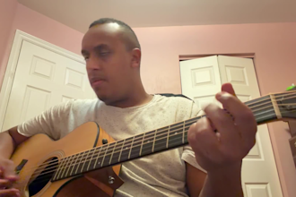offer guitar lessons for beginners, and teach fundamentals for guitar