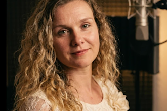 record a female german voice over in a warm, authentic voice