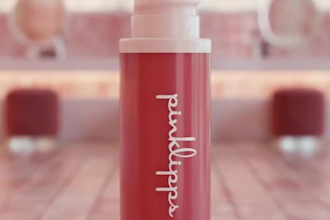 3d cosmetic product animation and promo videos for beauty brands