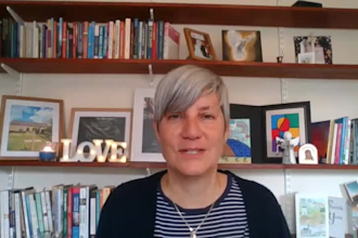 do professional american female ugc creator, spokesperson for engaging video ads
