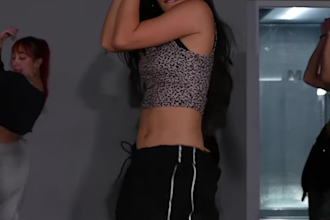 perform tiktok group dance videos and create custom choreography