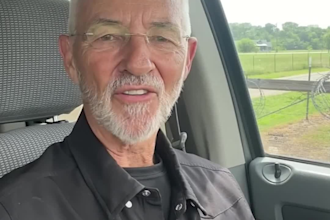 be your senior male  spokesman selfie spokesperson ugc video testimonial video