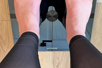 millennial female creating health and wellness ugc video ads for social media